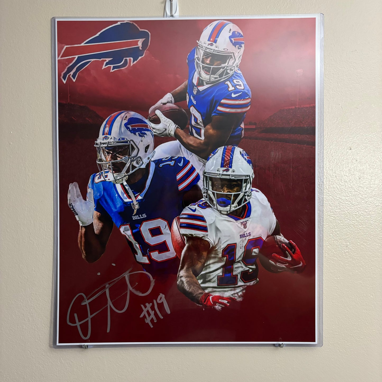 Isaiah McKenzie Signed Buffalo Bills 16x20 (Red)